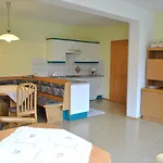 Gaeste- Und Seminarhaus Soelkstub'n 아파트 *