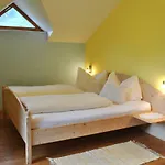 Apartment Gaeste- Und Seminarhaus Soelkstub'n Sankt Nikolai im Solktal