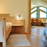 Gaeste- Und Seminarhaus Soelkstub'n Apartment