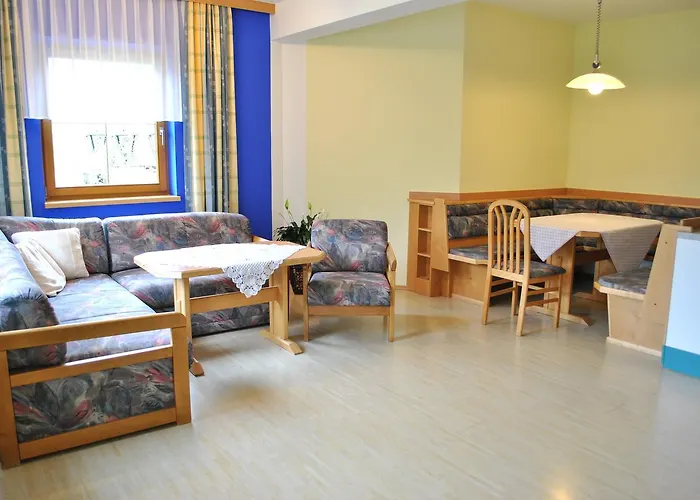 Gaeste- Und Seminarhaus Soelkstub'n Apartament